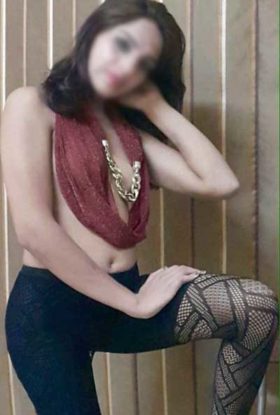 Avni Independent Escorts in Pete area +917404400974 Bangalore Call Girls